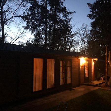 3 Slaapkamer Blokhut Met Opgemaakte Bedden Villa Putten Kültér fotó