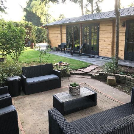 3 Slaapkamer Blokhut Met Opgemaakte Bedden Villa Putten Kültér fotó
