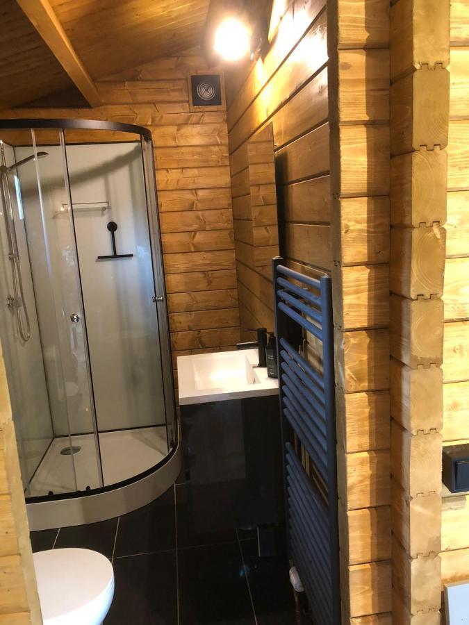 3 Slaapkamer Blokhut Met Opgemaakte Bedden Villa Putten Kültér fotó